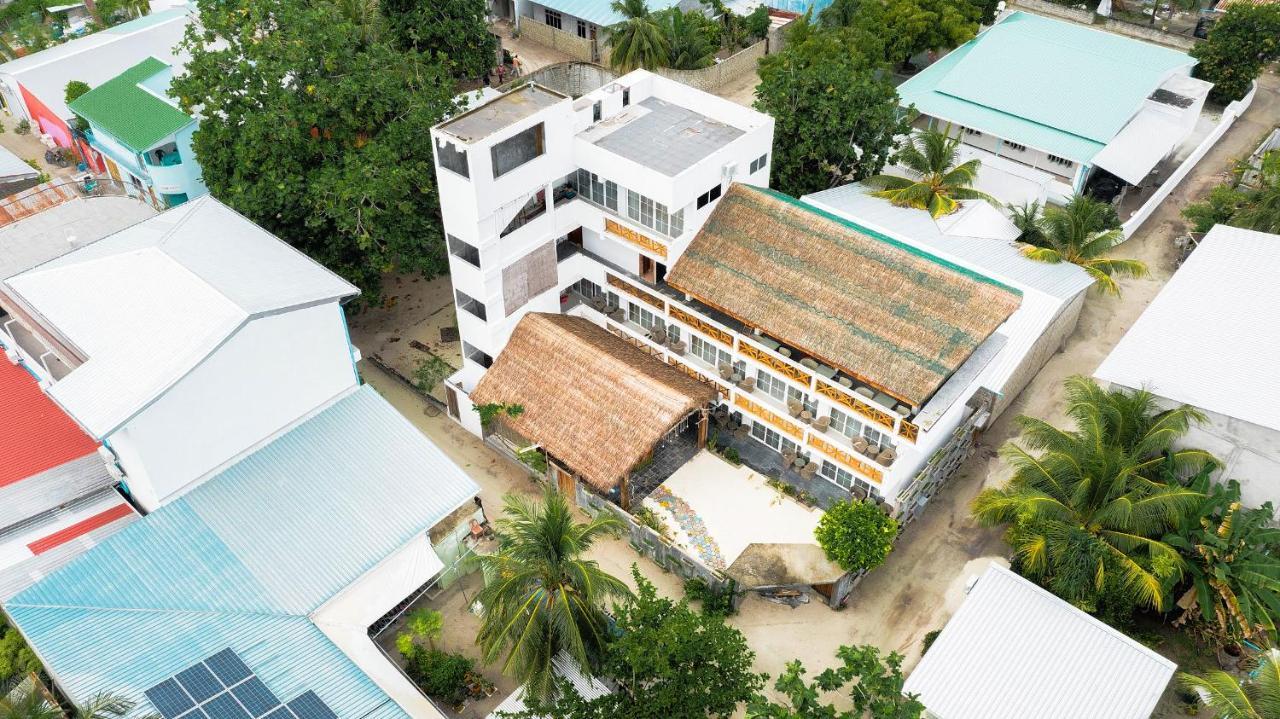 Sands Grand Hotel Dhigurah  Buitenkant foto