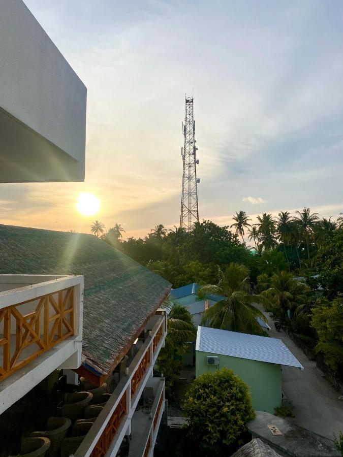 Sands Grand Hotel Dhigurah  Buitenkant foto