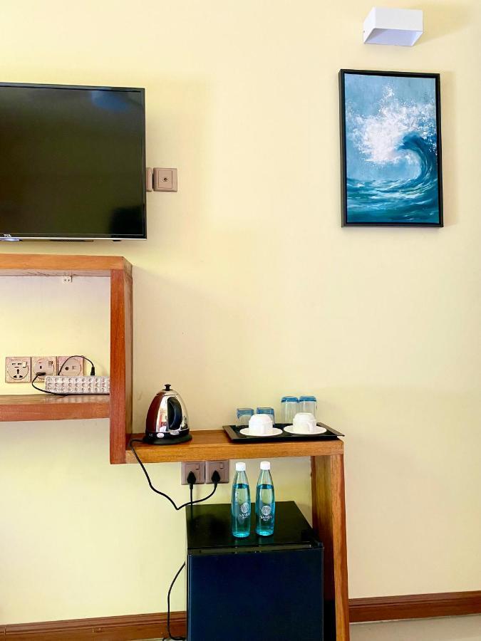 Sands Grand Hotel Dhigurah  Buitenkant foto
