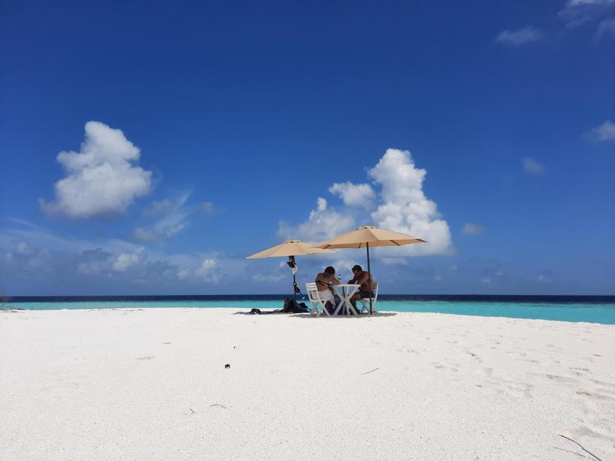 Sands Grand Hotel Dhigurah  Buitenkant foto