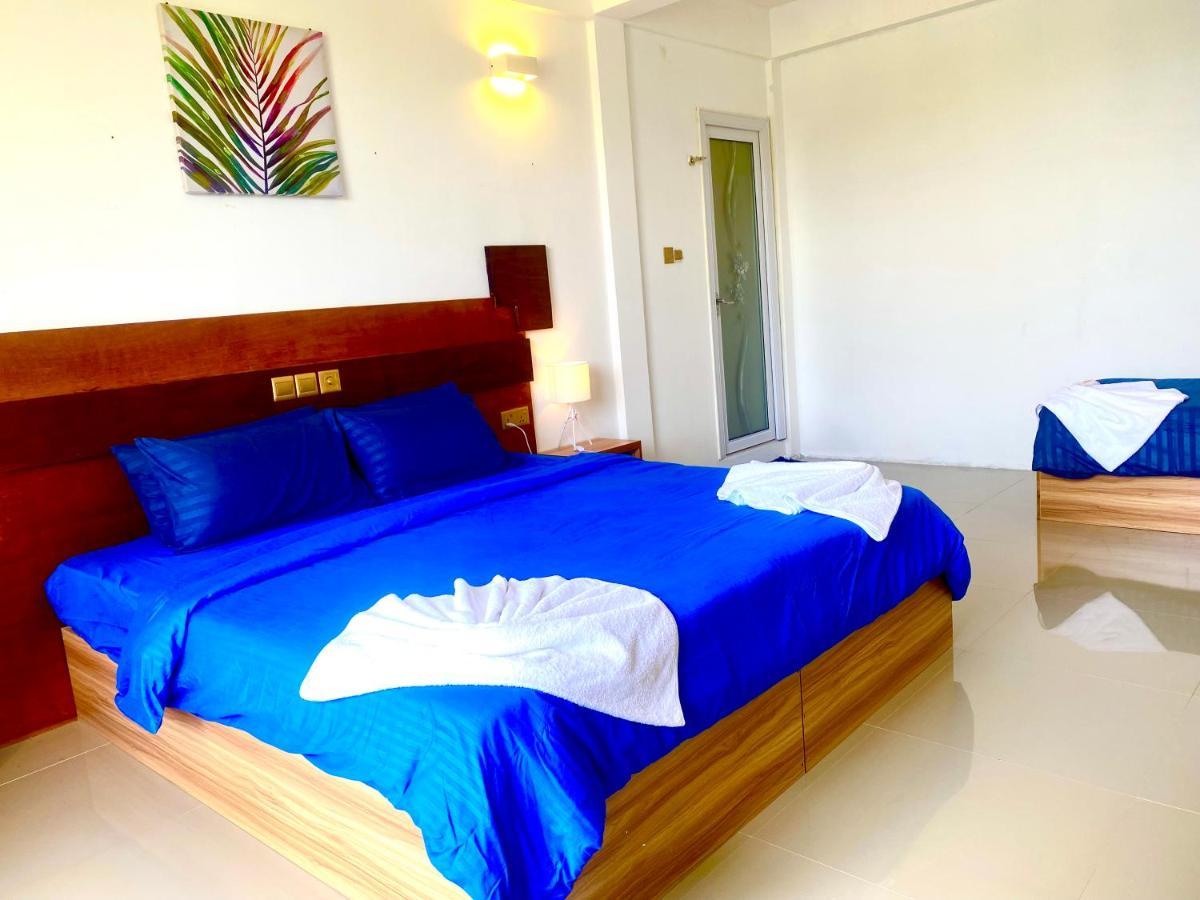 Sands Grand Hotel Dhigurah  Buitenkant foto