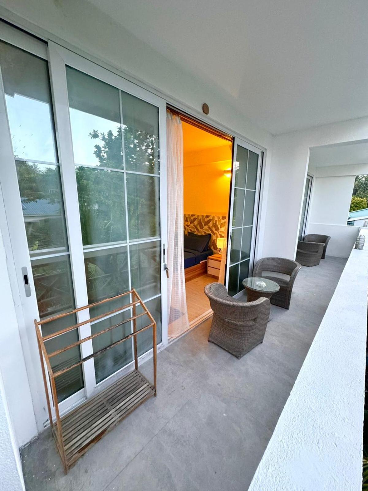 Sands Grand Hotel Dhigurah  Buitenkant foto
